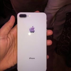 iPhone 8 Plus